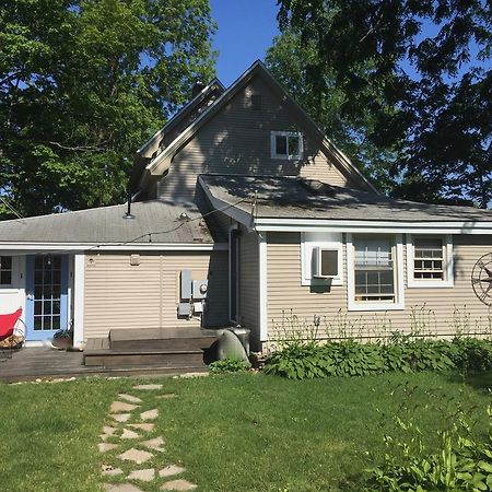Aberdeen Stone Cottage B&B Traverse City Bagian luar foto