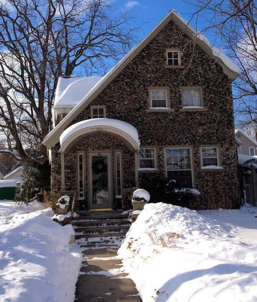 Aberdeen Stone Cottage B&B Traverse City Bagian luar foto