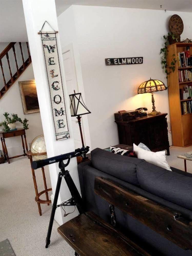 Aberdeen Stone Cottage B&B Traverse City Bagian luar foto