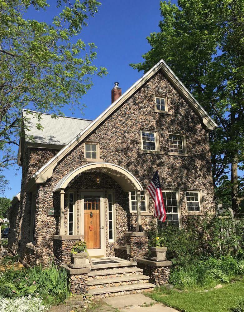 Aberdeen Stone Cottage B&B Traverse City Bagian luar foto