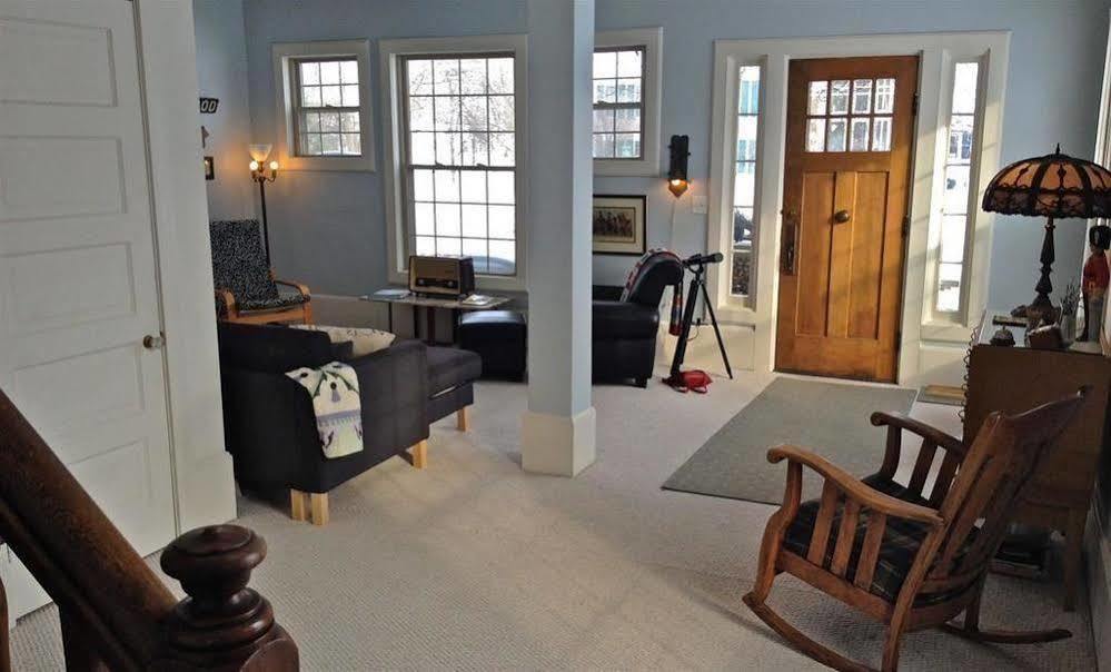 Aberdeen Stone Cottage B&B Traverse City Bagian luar foto